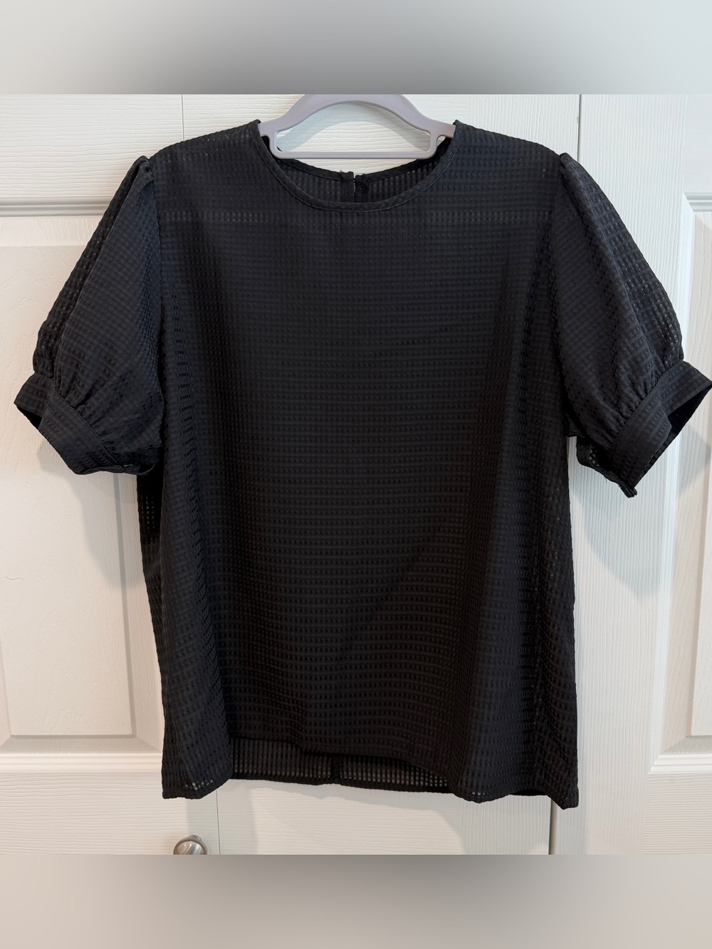 SHEIN Black Textured Puff Sleeve Top